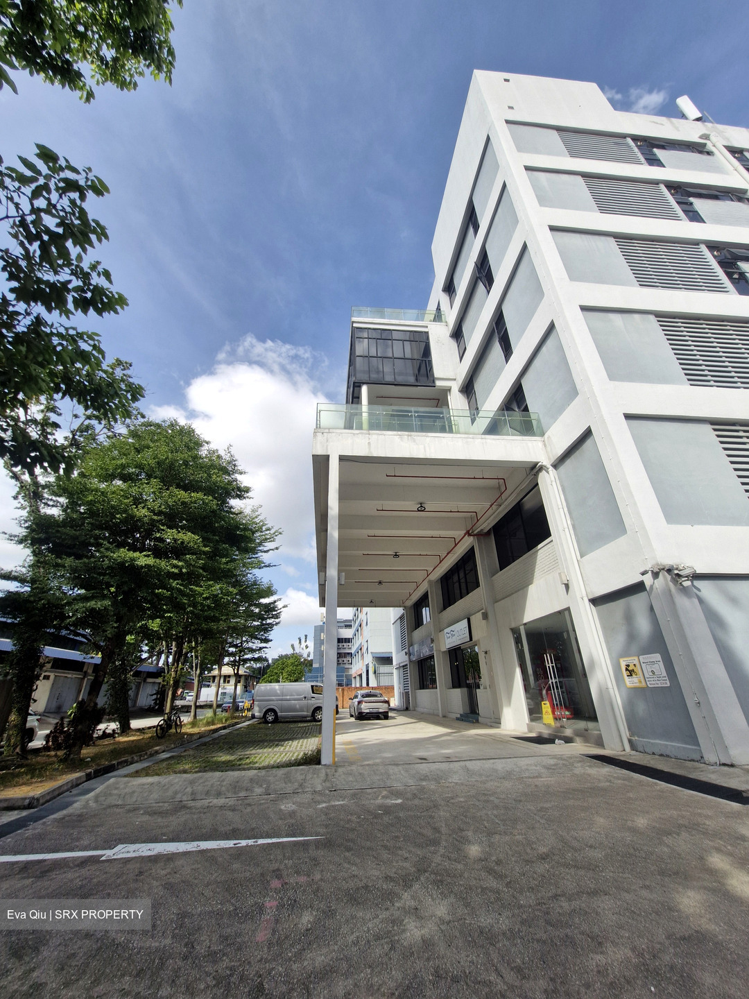 Singapore Handicrafts Building (D14), Factory #522423471